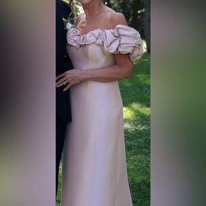 Chic Strapless Dress in Cream